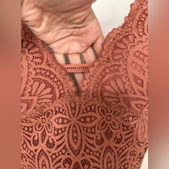 Gilly Hicks By Hollister Brown Lace Bodysuit - Picture 4 of 13